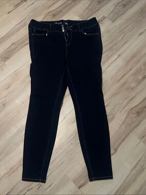 Torrid Black Stretch Skinny Jeans